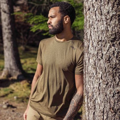 Mens DLX Antibacterial Top Doyle in Dark Olive Marl, Front view on mannequin